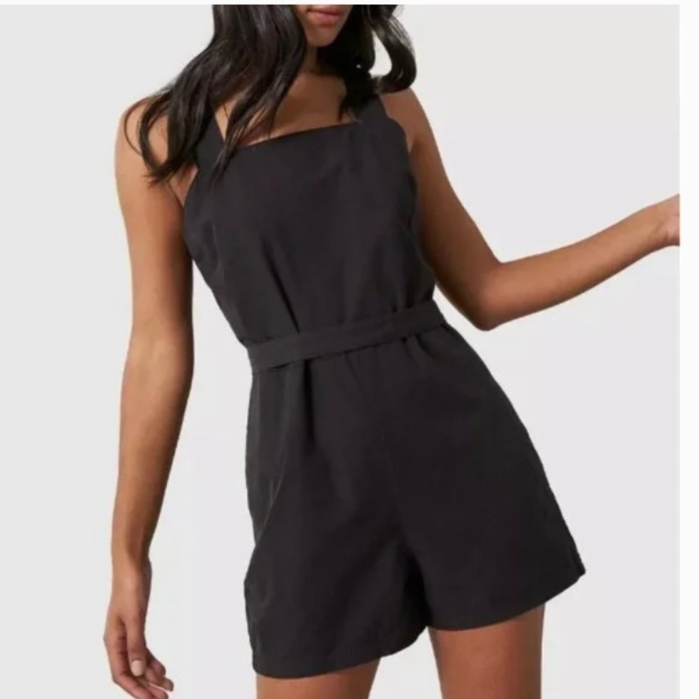 United By Blue Women's Size
Medium Black 100% Organic
Cotton Retro Romper new - Picture 2 of 12